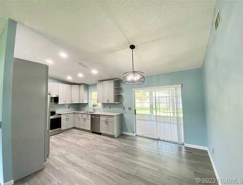 Vista Palm, EDGEWATER, FL 32141