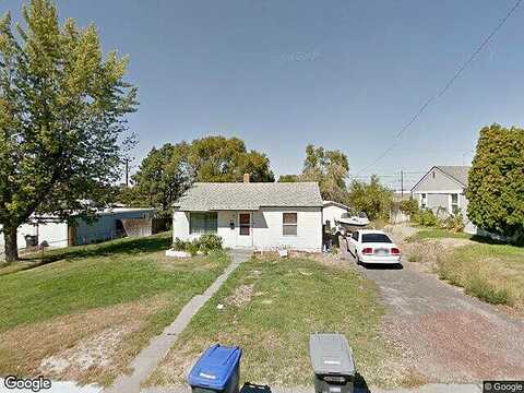 Loop, MOSES LAKE, WA 98837