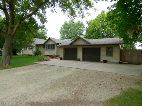 Main, BLOOMING PRAIRIE, MN 55917