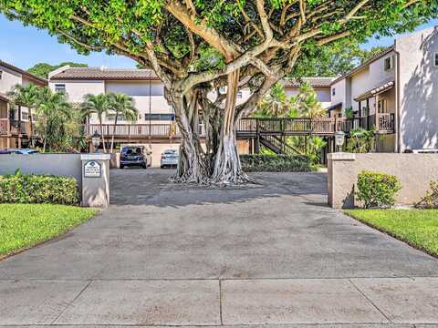 70Th, BOCA RATON, FL 33487