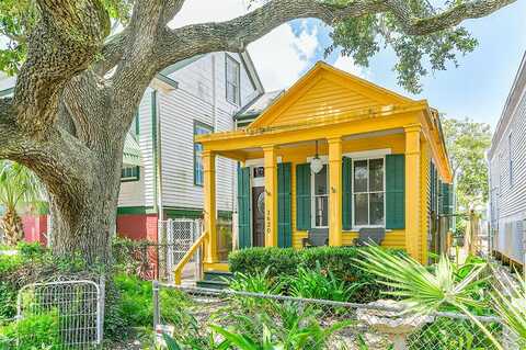 Avenue L, GALVESTON, TX 77550