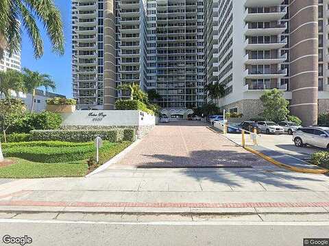 Ocean, HALLANDALE BEACH, FL 33009