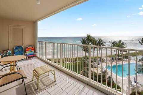 Ocean, HIGHLAND BEACH, FL 33487