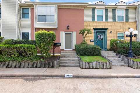 Vinland Dr, Houston, TX 77058