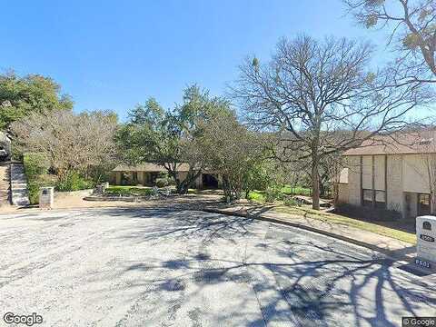 Tom Kite Cir, Spicewood, TX 78669