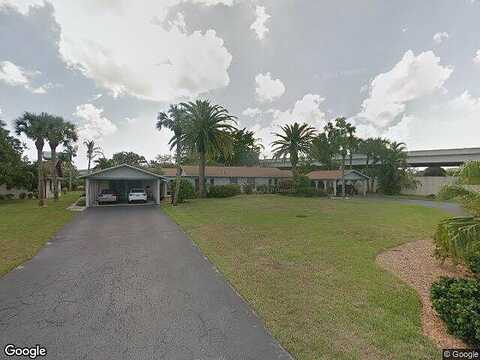 Island Cir, Fort Myers, FL 33919