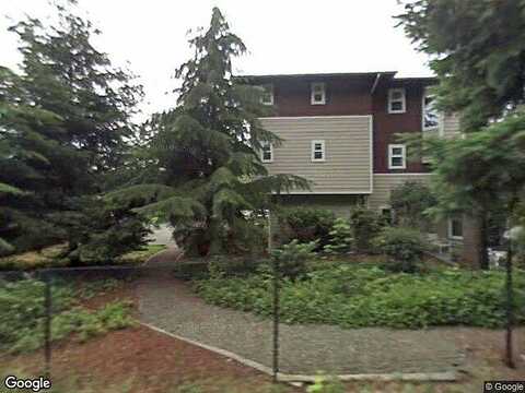 Se 37Th Ter, Issaquah, WA 98029