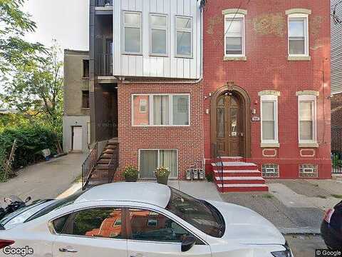 N 7Th St, Philadelphia, PA 19122