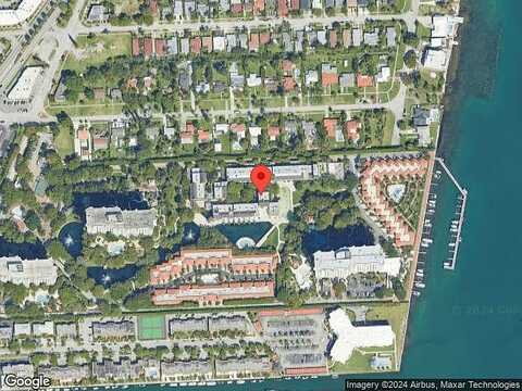 Ne Quayside Ter, Miami, FL 33138