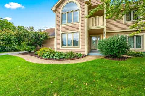 Poplar Ridge, BROOKFIELD, WI 53045