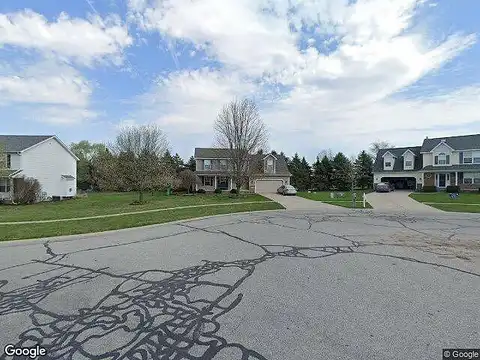 Heatherway, PINCKNEY, MI 48169