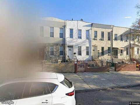 Vanderveer, BROOKLYN, NY 11207