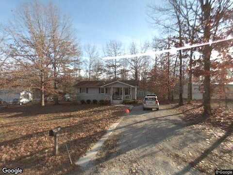 Robin, CROSSVILLE, TN 38571