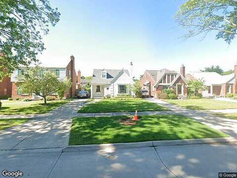 Lochmoor, GROSSE POINTE WOODS, MI 48236