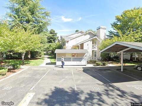 Forest Park Dr Ne # 122, LAKE FOREST PARK, WA 98155