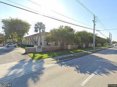 Andrews, WILTON MANORS, FL 33311