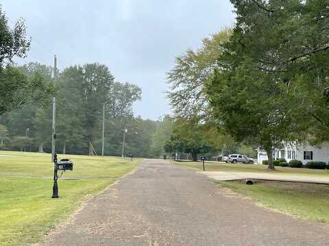 Hickory Ridge, WEST POINT, MS 39773