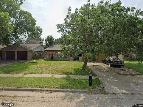 Andrea, ARLINGTON, TX 76014