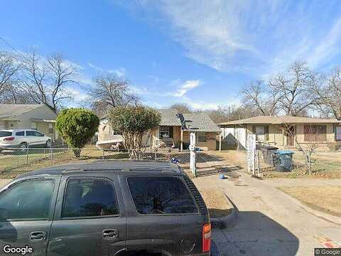 8Th, FORT WORTH, TX 76110