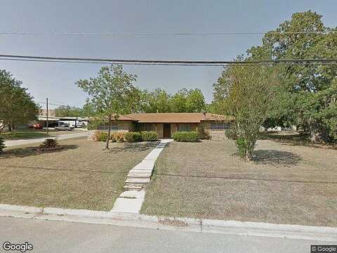 7Th, STOCKDALE, TX 78160