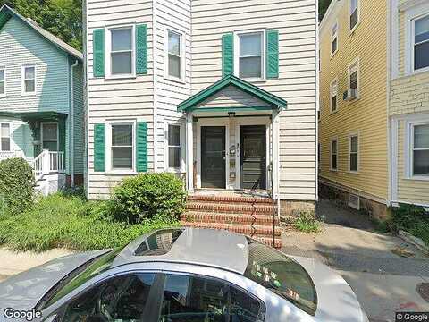 White Pl, BROOKLINE, MA 02445