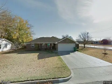 Holly, BURKBURNETT, TX 76354