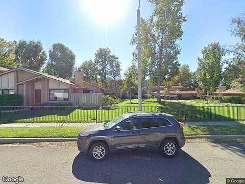 Lubbock Dr, SIMI VALLEY, CA 93063