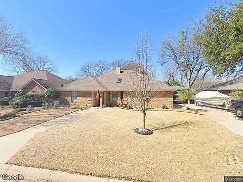 Michelle, ARLINGTON, TX 76016