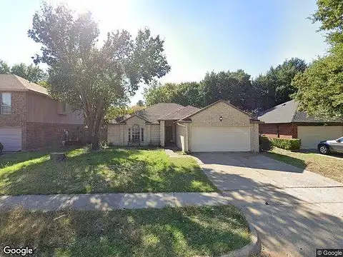 Oak Hollow, GRAND PRAIRIE, TX 75052