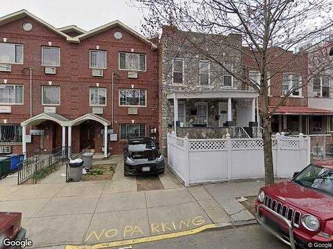 Warwick, BROOKLYN, NY 11207