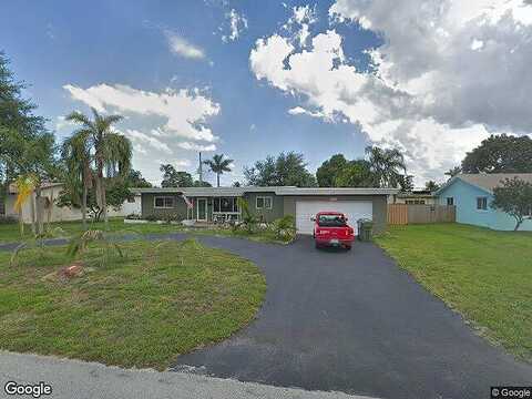 13Th, PEMBROKE PINES, FL 33023