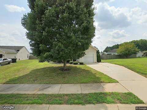 Village Acre, WHITSETT, NC 27377