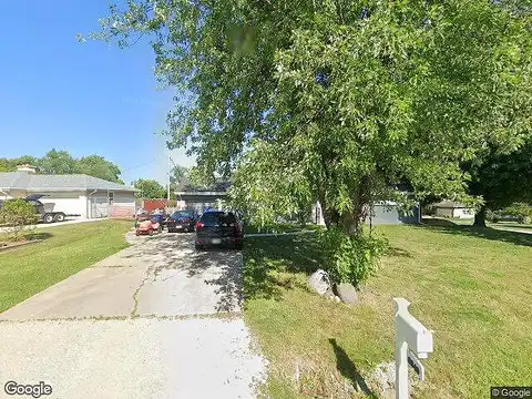 Patricia, OAK CREEK, WI 53154