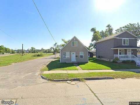 4Th, CEDAR RAPIDS, IA 52404