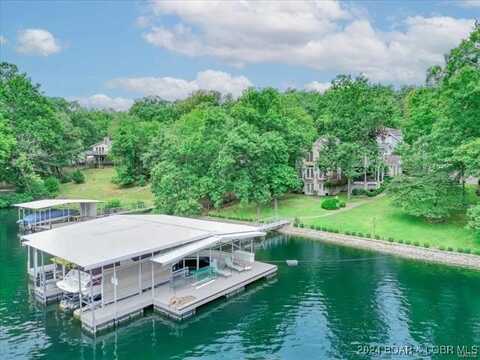 32 Kings Lane, Lake Ozark, MO 65049