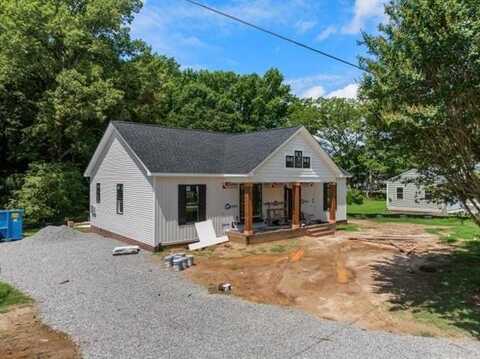 3 Oakland Street, Kilmarnock, VA 22482