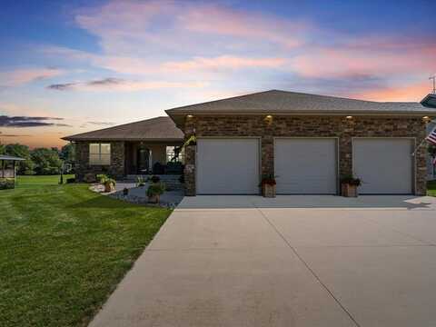 2917 Wyatt Drive NE, North Liberty, IA 52317