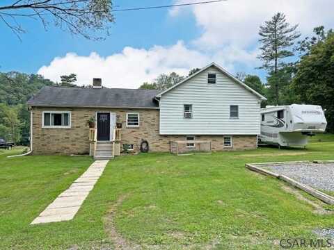 885R Cooper Ave., Johnstown, PA 15906