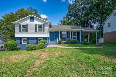 6525 Somersworth Drive, Charlotte, NC 28215