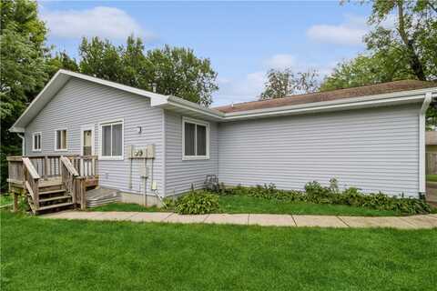 513 Garden Road, Ames, IA 50010