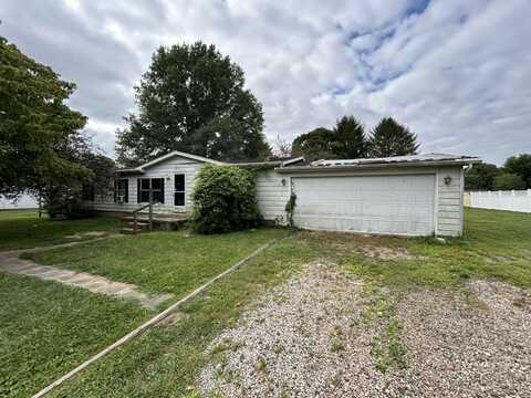 222 Mound St, The Plains, OH 45780