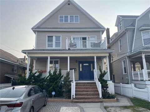 241 Beach 118th Street, Rockaway Park, NY 11694