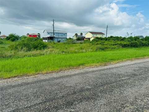 130 W Glen Oak, Rockport, TX 78382