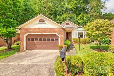 124 Exeter Court, Hendersonville, NC 28791