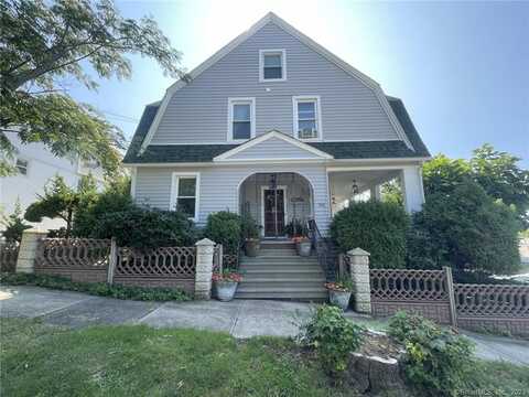 94 Neptune Avenue, New London, CT 06320