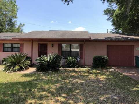 519 3rd St, Chiefland, FL 32626