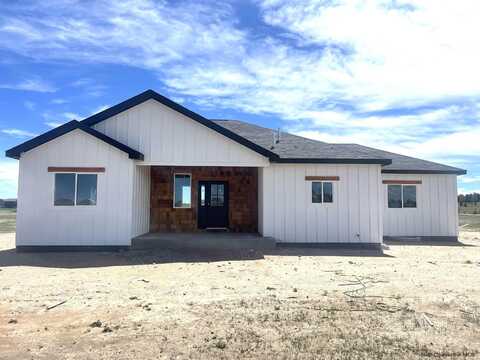 2551 MCCRAE RD, Cheyenne, WY 82009