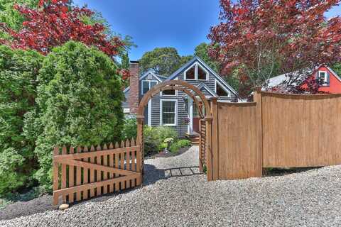 2 Stoney Hill Road, Truro, MA 02666