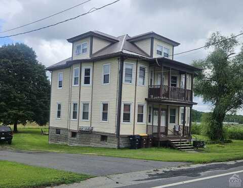 102 Bridge St, Bethlehem, NY 12158