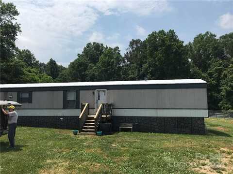 215 Four Lakes Drive, Cleveland, NC 27013